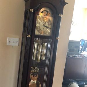 Huge clock
